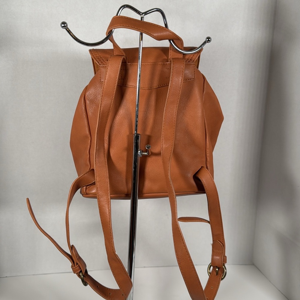 Universal Thread Backpack - image 2
